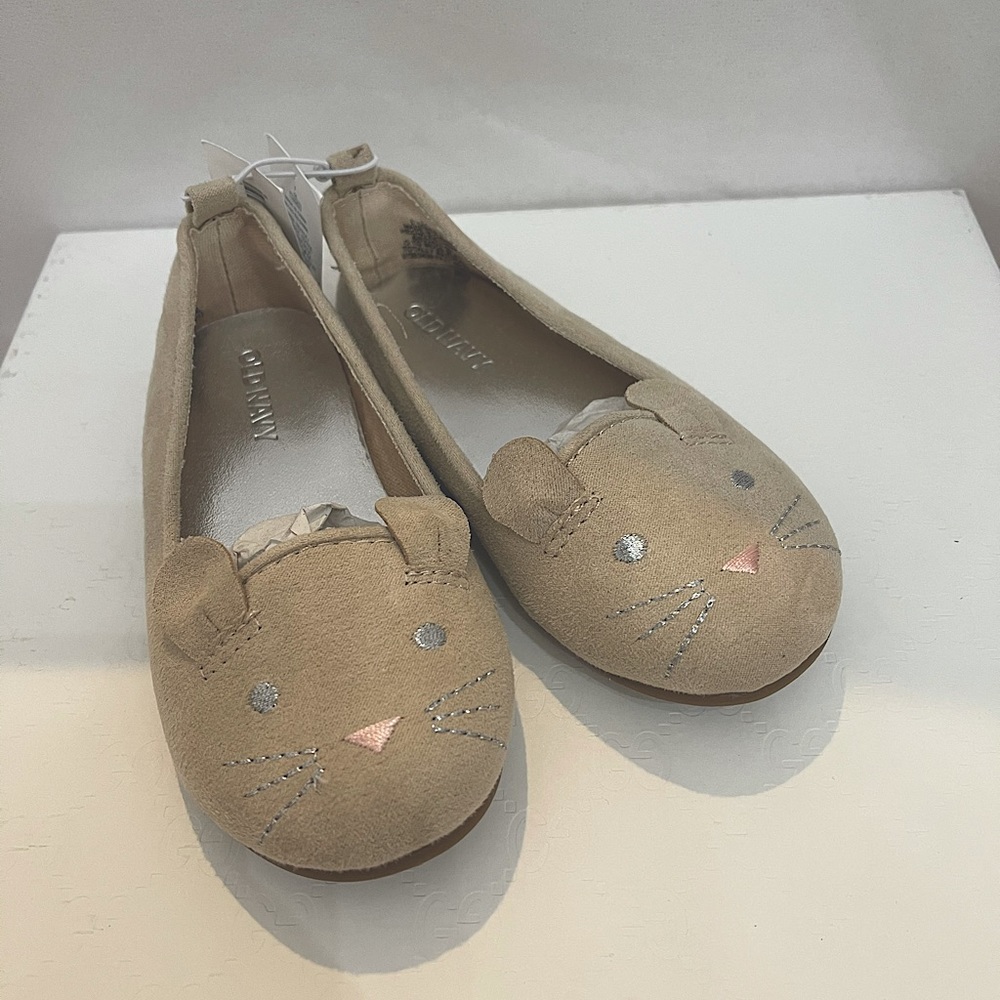 Brand New Old Navy Toddler Shoes Size 7